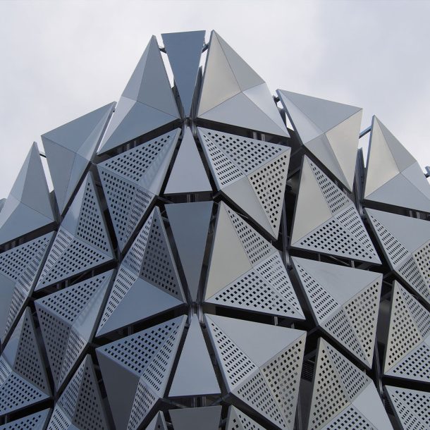 نمای پانچ متال