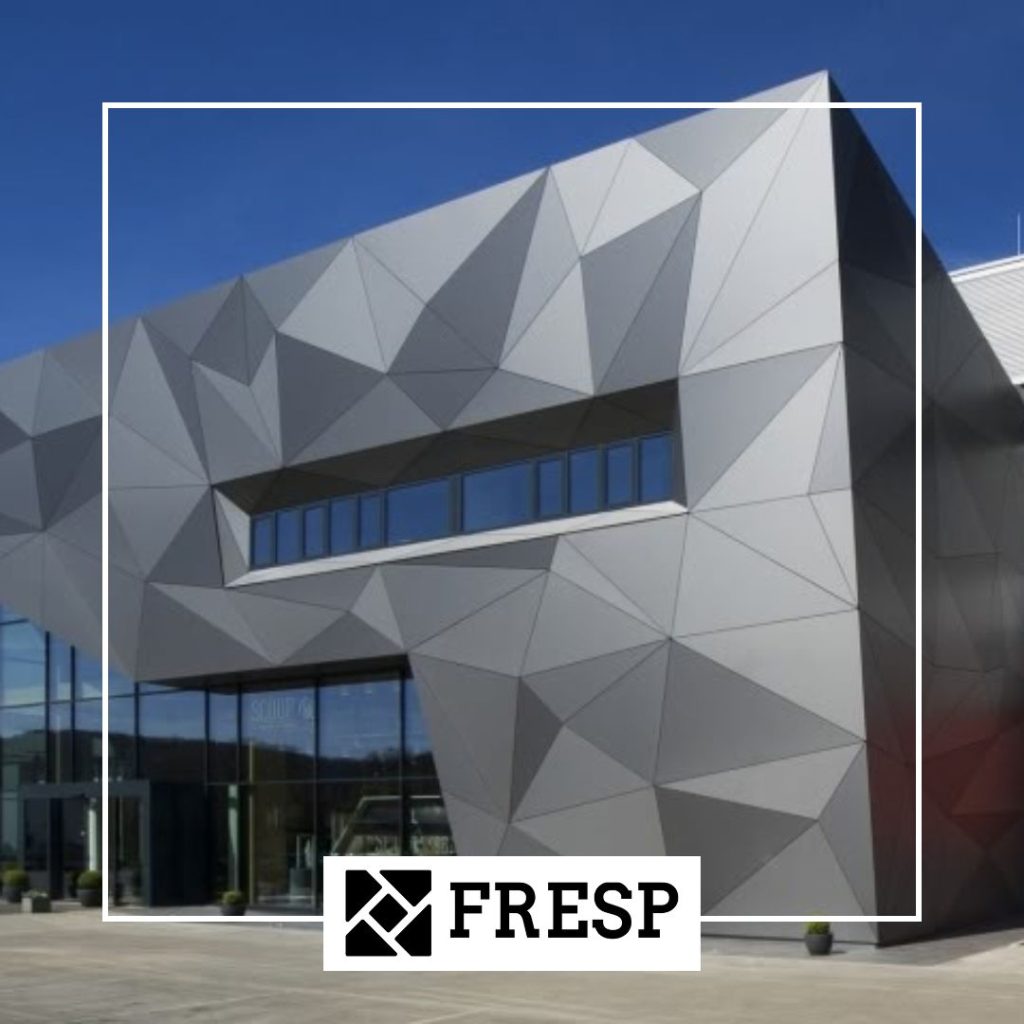 ساختمان با طراحی نمای کامپوزیت