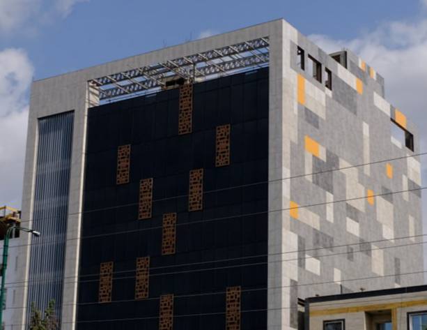 نمای کرتین وال ساختمان پل از پروژه های شرکت فرسپ