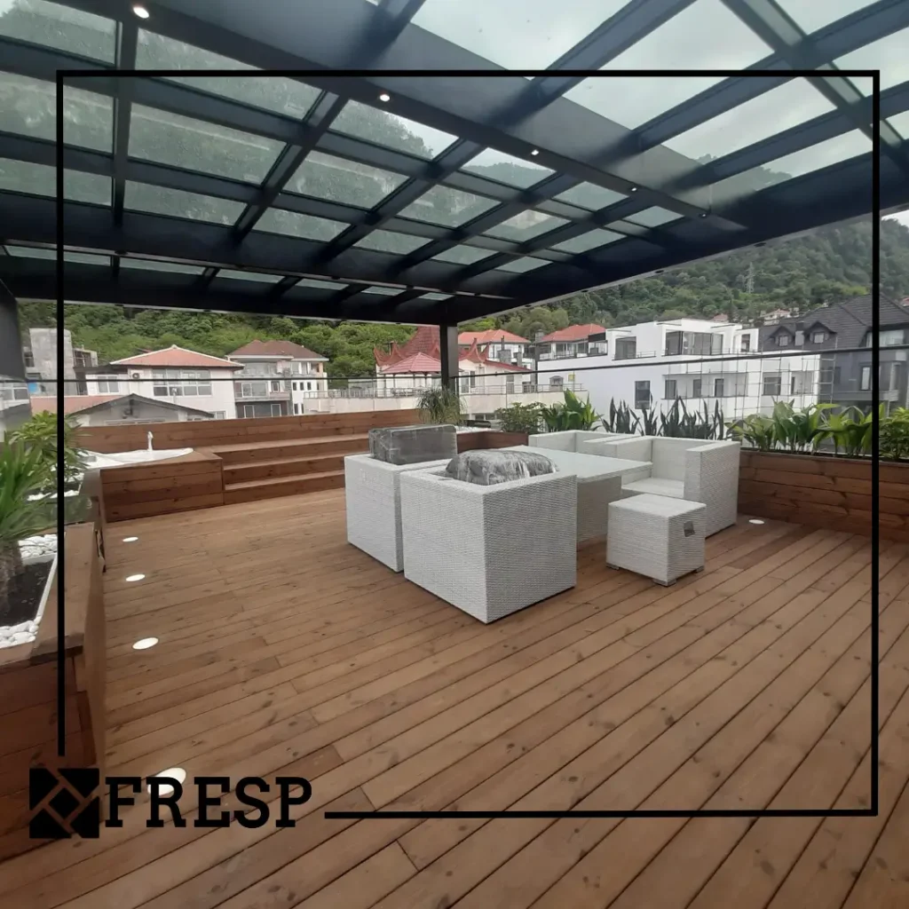 روف گاردن مجهز به اسکای لایت و جکوزی ویلا چلک